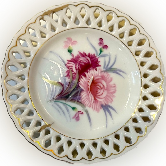 AIYO CHINA LACE EDGE 6.25” PLATE MADE IN OCCUPIED JAPAN BREAD SOAP TRINKET DECOR - Picture 2 of 5